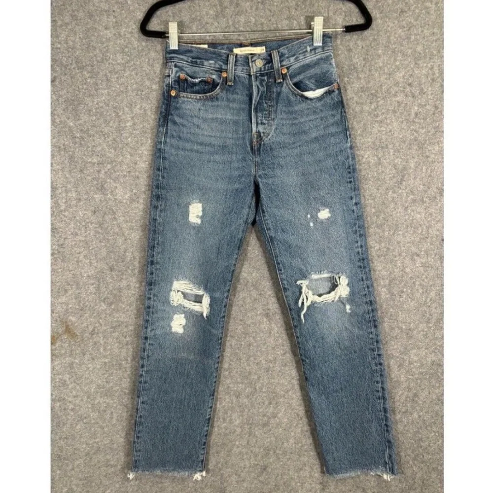 Levis Premium Wedgie Straight Jeans Womens 24 - Picture 1 of 5